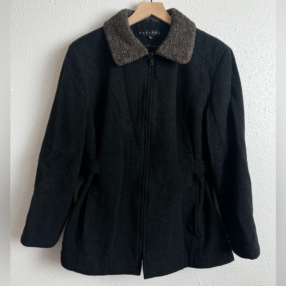 Gallery Wool Blend Charcoal Black Zip Up Lined Coat With Fuzzy Brown Collar